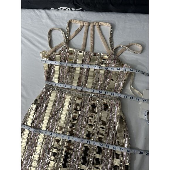 NWT Mac Duggal [ 4 ] Halter Neck Embellished Detailed Back Gown 93981 Nude Mirro - Picture 5 of 16